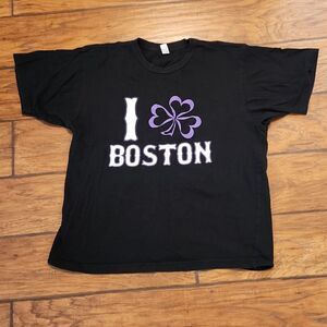 Women's large black short sleeve BOSTON t-shirt by Anvil